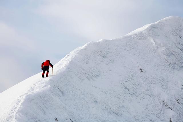 冬雪的诗句_古诗名句，冬雪的诗句_古诗五字！