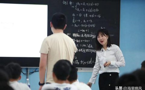 我的班主任300字作文，我的同桌300字三年级优秀作文